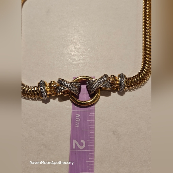 Vintage 1980's Avon Necklace/Choker - Picture 4 of 9